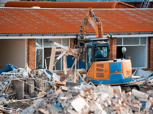images/building-waste/slider/building-waste-removal (6)-kireth-ai.jpeg